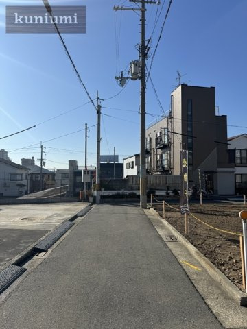 堺市堺区中田出井町2丁　1号地の前面道路含む現地写真