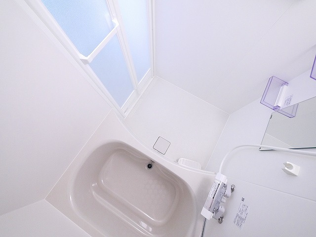 ジーメゾン大和郡山アメロの浴室|ゆったり過ごせるお風呂です