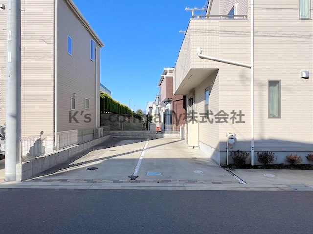 ■高座郡寒川町小谷2丁目　中古戸建■の駐車場|駐車スペースは2台分(車種による)有ります☆