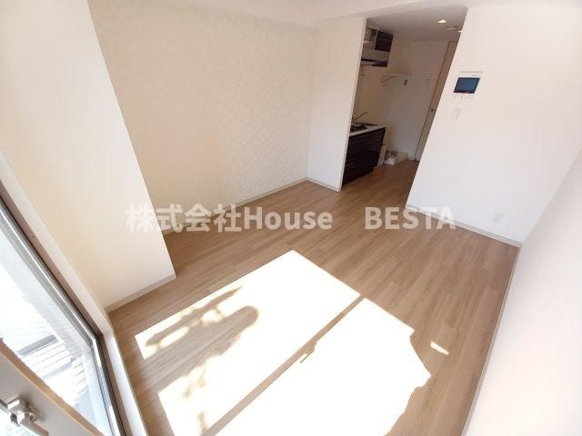 アプリーレ元町ウエストの居間・リビング