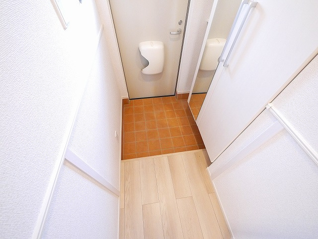 シェルブールの玄関|落ち着いた玄関です