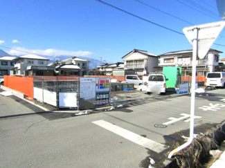 【前面道路含む現地写真】 | 前面道路含む現地写真です