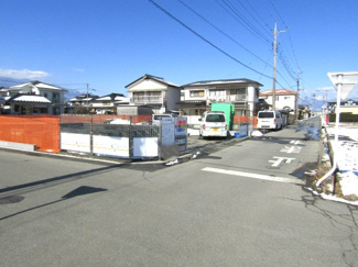 【前面道路含む現地写真】 | 前面道路含む現地写真です