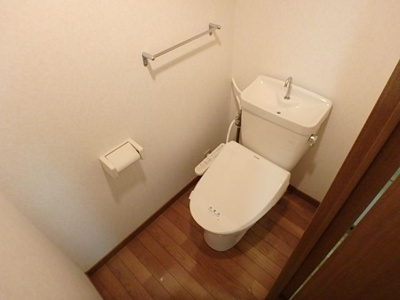 【トイレ】 | ラインビュー大丸 | 別号室の写真になります。現況優先。