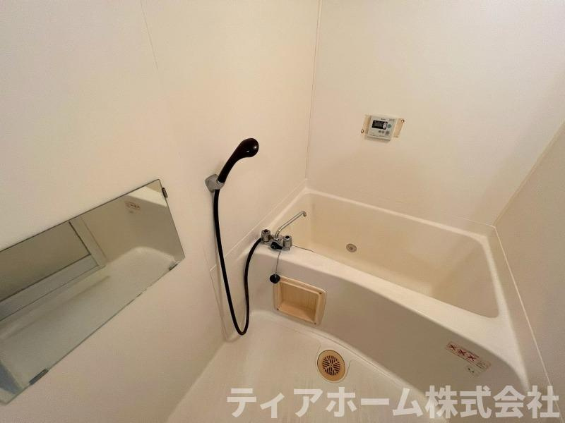 大和高田市田井新町の賃貸マンションの浴室
