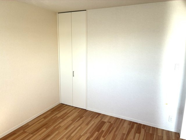 【洋室】 | コンフォーザ