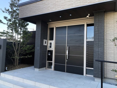 【エントランス】 | コンフォーザ