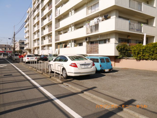 【駐車場】