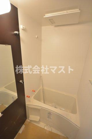 フォーリアライズ大正ノーブルの浴室
