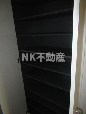 【収納】 | アルソーレ（東花園賃貸） | シューズボックスです