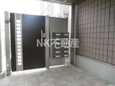 【エントランス】 | アルソーレ（東花園賃貸） | 建物の内部です