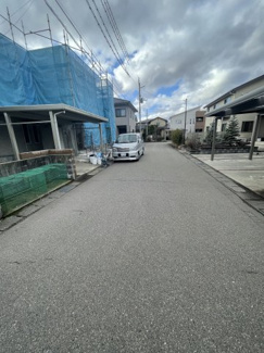 【前面道路含む現地写真】 | 石上3丁目　中古戸建 | 前面道路含む現地写真です