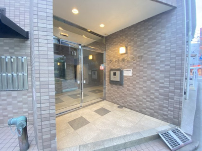 【エントランス】 | ラフィネ横浜反町 | エントランス部分です。