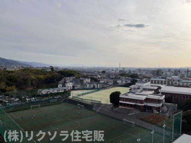 オークヒルズ香里六番館の展望|眺望良好
■物件内覧・資金計画相談・住宅ローン相談、リフォーム相談、お問合せ受付中■
※当日・翌日のご内覧、ご相談はお電話でのお問合せがスムーズです！