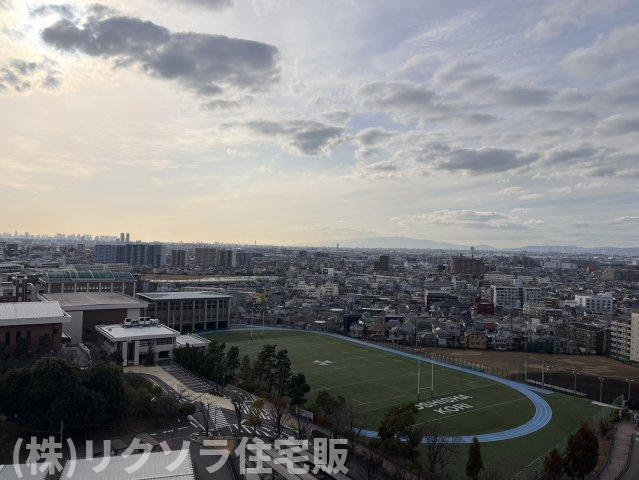 オークヒルズ香里六番館の展望|陽当り通風良好
■物件内覧・資金計画相談・住宅ローン相談、リフォーム相談、お問合せ受付中■
※当日・翌日のご内覧、ご相談はお電話でのお問合せがスムーズです！