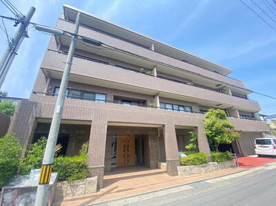 【外観】 | ライフヴィラ本山日和町【仲介手数料無料】東山小学校　東星中学校 | リノベーション済み
保証付きマンションです