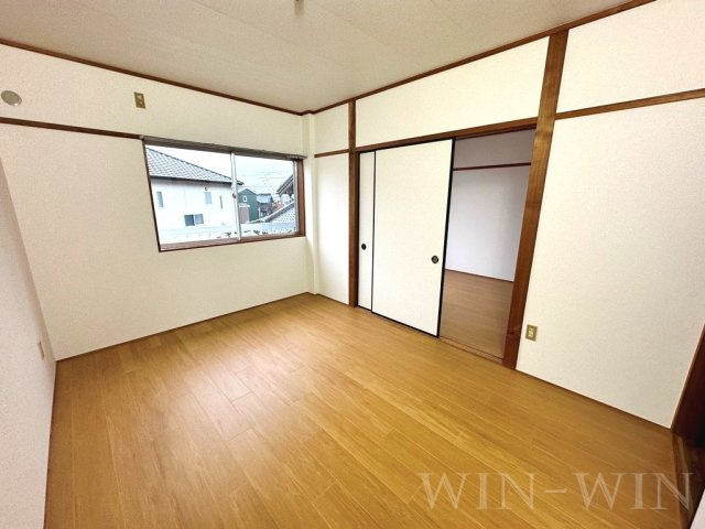 シティハイツ宮脇の洋室