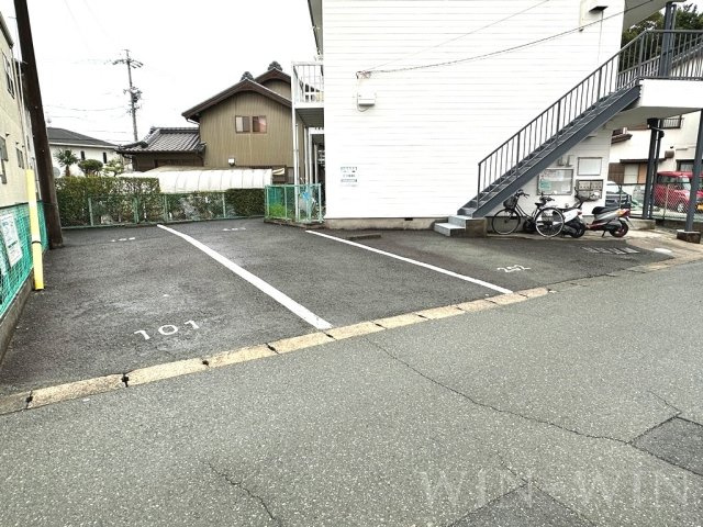 シティハイツ宮脇の駐車場