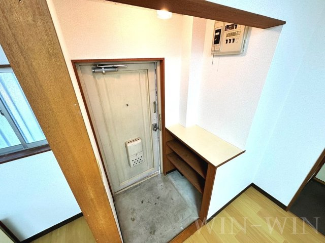 シティハイツ宮脇の玄関