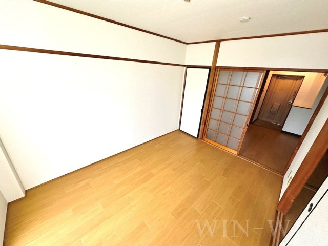 シティハイツ宮脇の居間・リビング