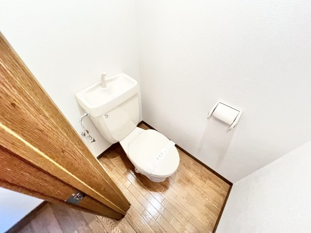 ラフォーレのトイレ|※別部屋参考写真