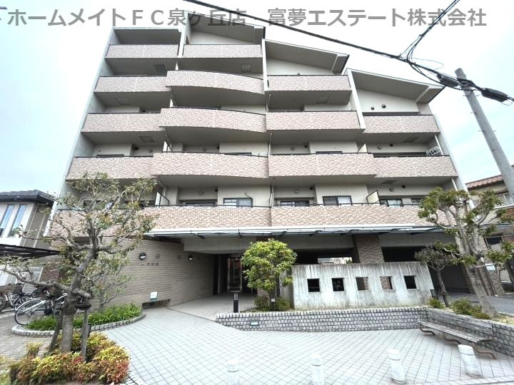 パデシオン大野芝のエントランス