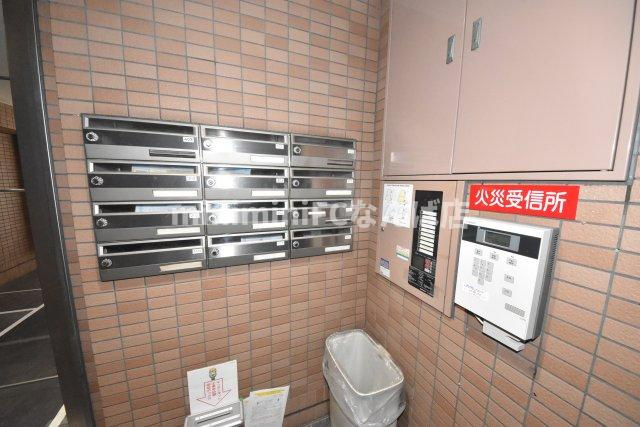 フラット花のエントランス