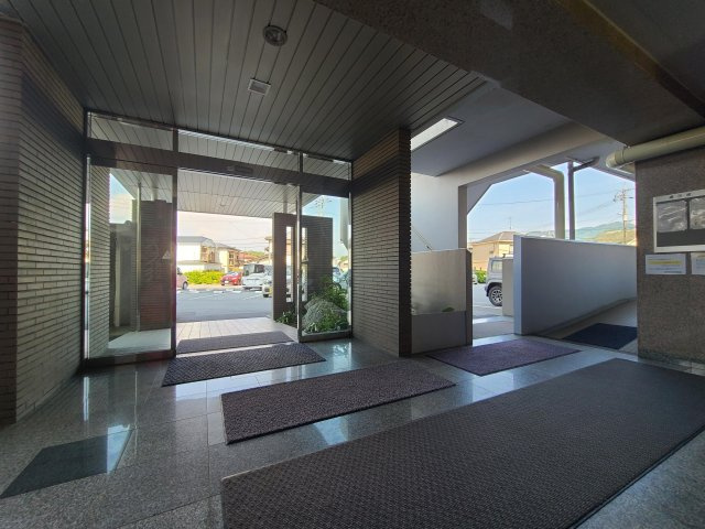 アーネスト大谷公園のエントランス