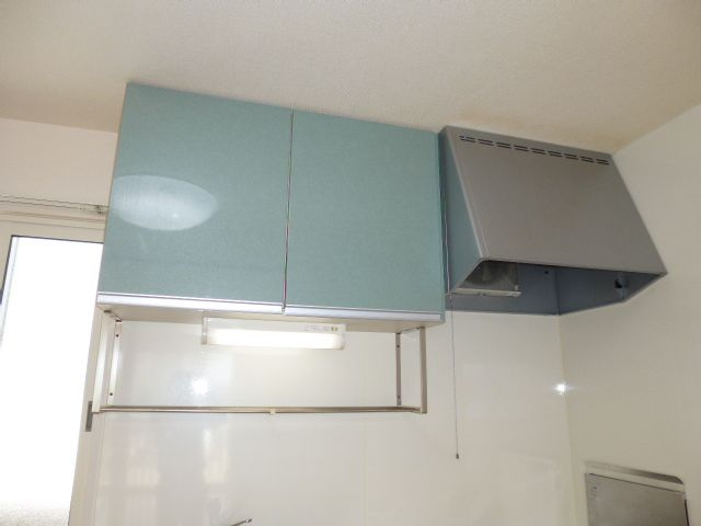 コンフォールのキッチン|吊戸