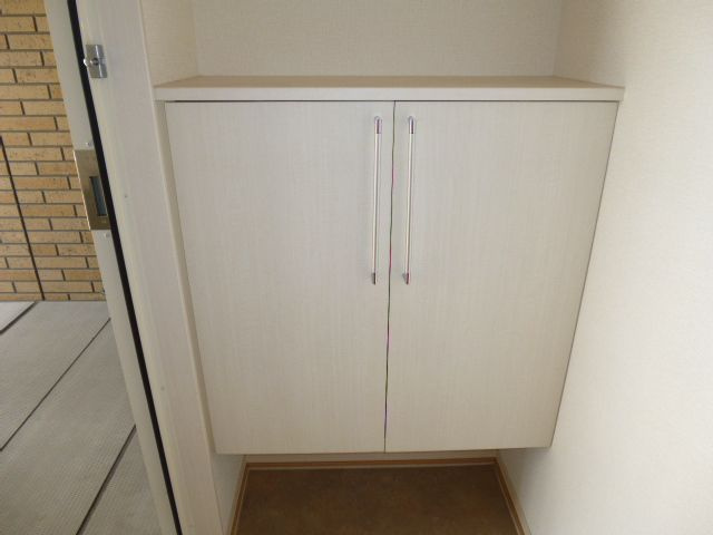 コンフォールの玄関|シューズボックス