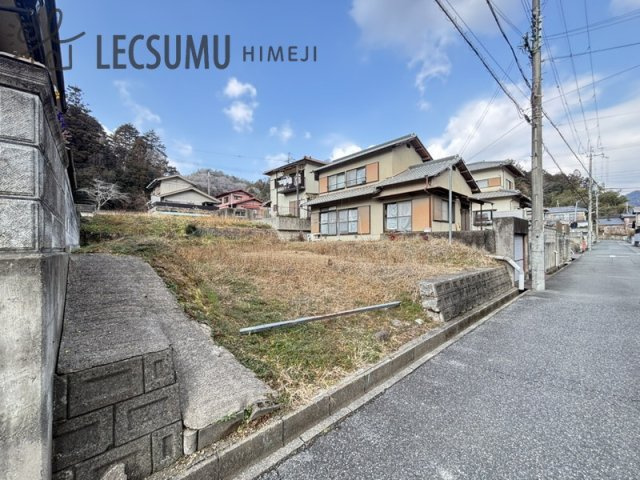 姫路市夢前町寺／売土地の前面道路含む現地写真