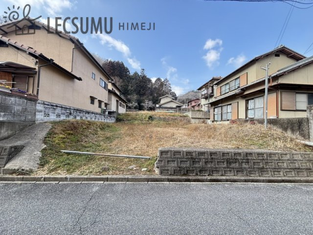 姫路市夢前町寺／売土地の前面道路含む現地写真