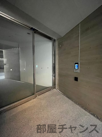 THE CROSSのエントランス