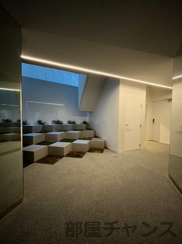 THE CROSSのロビー