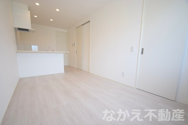 【居間・リビング】 | こちらの居間で趣味の時間をお楽しみください
