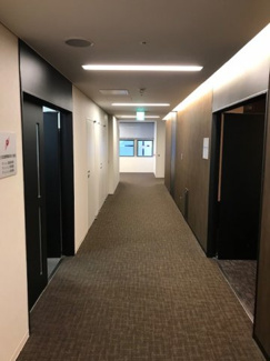 【その他共用部分】 | LEDが明るいフロア廊下