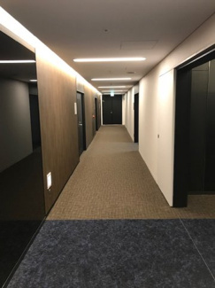【その他共用部分】 | LEDが明るいフロア廊下