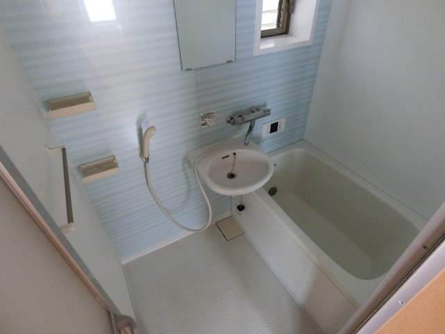 アップルホーム元住吉の浴室