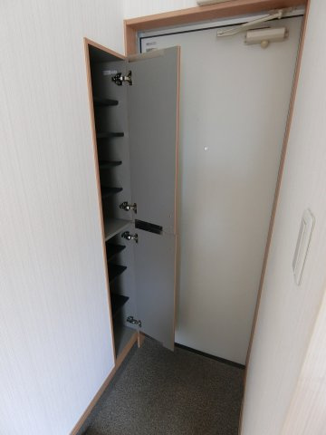 アップルホーム元住吉の玄関