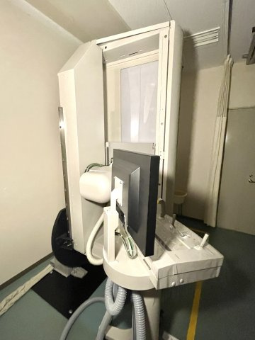 日進市岩崎店舗(P共用31台)の内装|レントゲン室