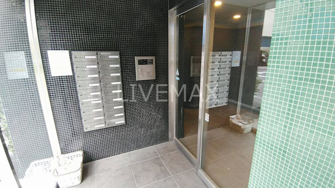 【エントランス】