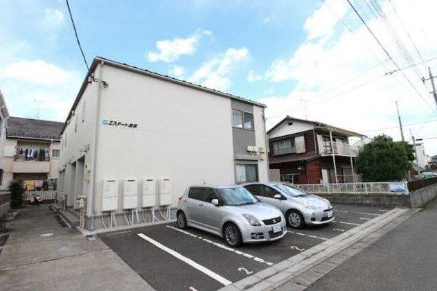 エステート泉塚の外観