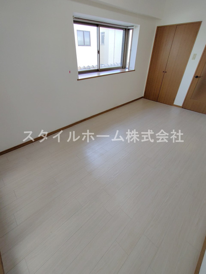 【居間・リビング】 | エスペランザ | 別部屋写真です。