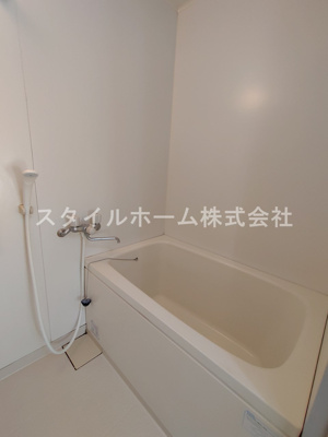 【浴室】 | エスペランザ | 別部屋写真です。