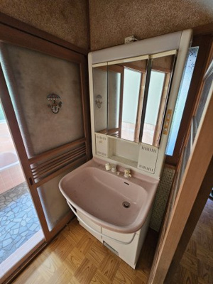 【独立洗面台】 | 鳥取市青葉町１丁目中古戸建て