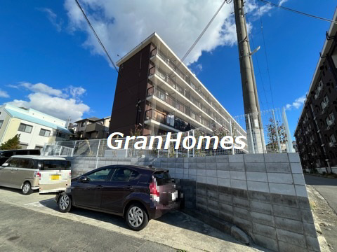 高津橋農住団地A棟の外観