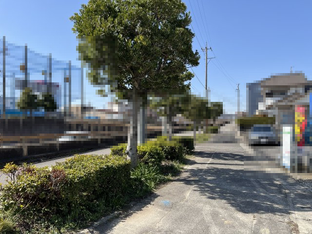 碧南市末広町新築戸建　2号棟の前面道路含む現地写真|碧南市末広町新築戸建前面道路写真です。南側公道約4ｍに接道