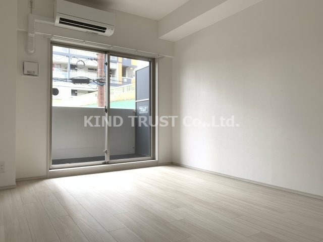 レオンコンフォート天神橋の洋室|ゆったりした洋室です