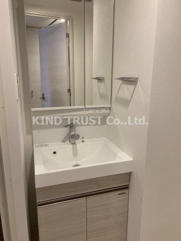 レオンコンフォート天神橋の洗面所|忙しい朝には欠かせない洗面所です