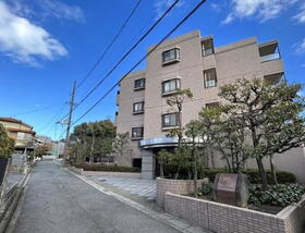 【外観】 | ロイヤルメイツ揚羽西館【仲介手数料無料】富士見台小学校　千種台中学校 | リノベーション済み
保証付きマンションです